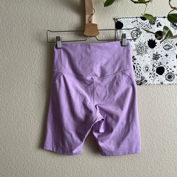 Girlfriend Lilac shorts - Picture 3 of 5
